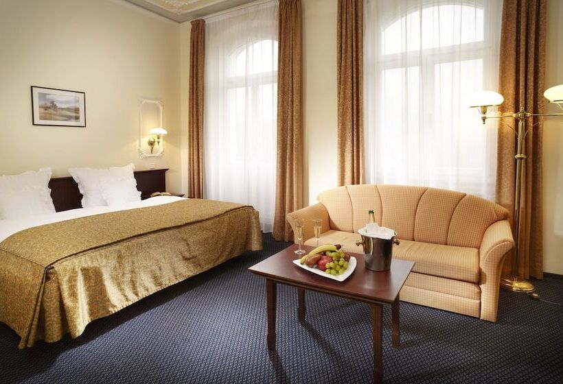 غرفة قياسية, Excelsior