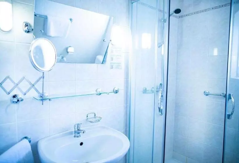 اتاق استاندارد یک نفره, Monti Spa