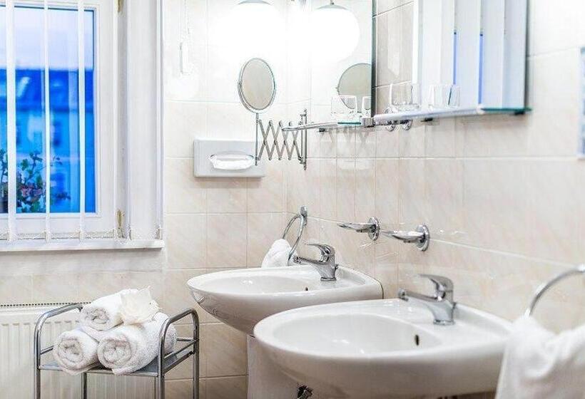 スイート, Monti Spa