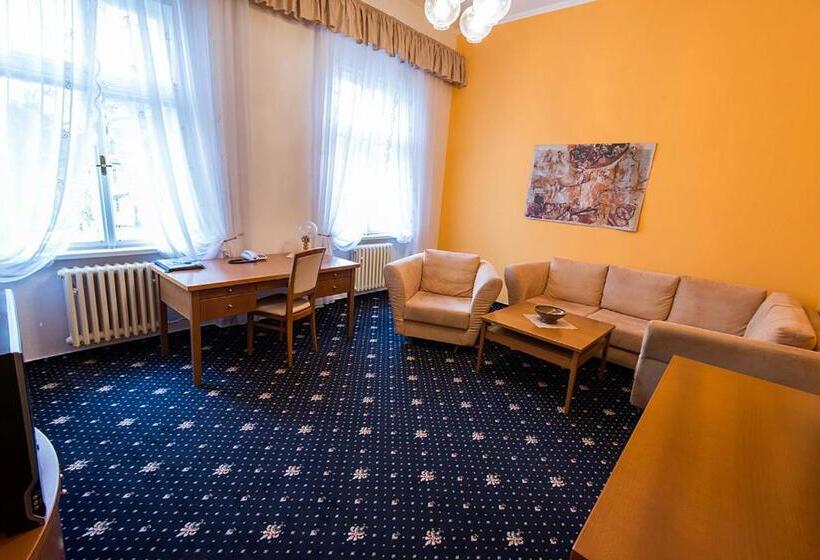 スイート, Monti Spa