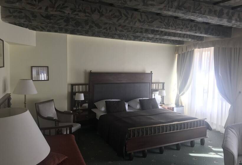 سوییت, U 3 Pstrosu