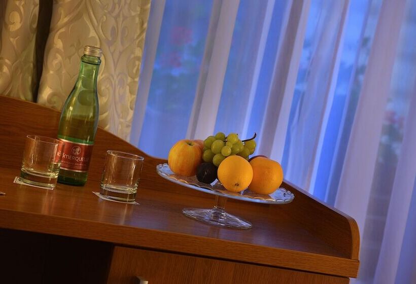 اتاق عادی, U 3 Pstrosu