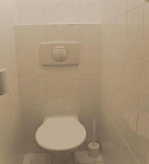 غرفة إقتصادية, Adamantino