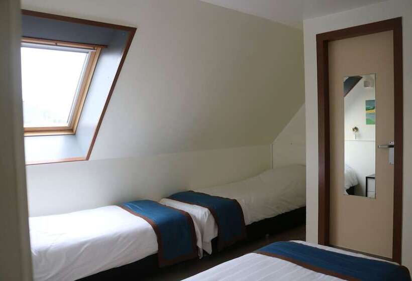 اتاق استاندارد سه نفره, Doria