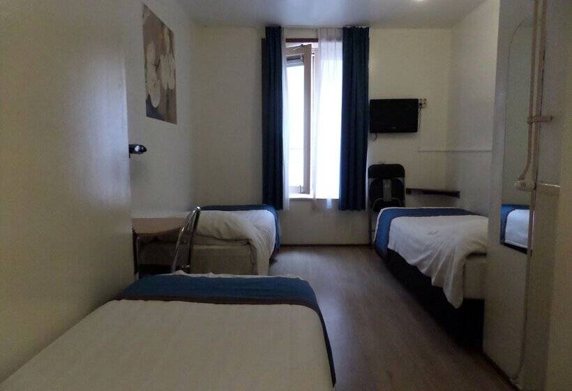 اتاق استاندارد سه نفره, Doria