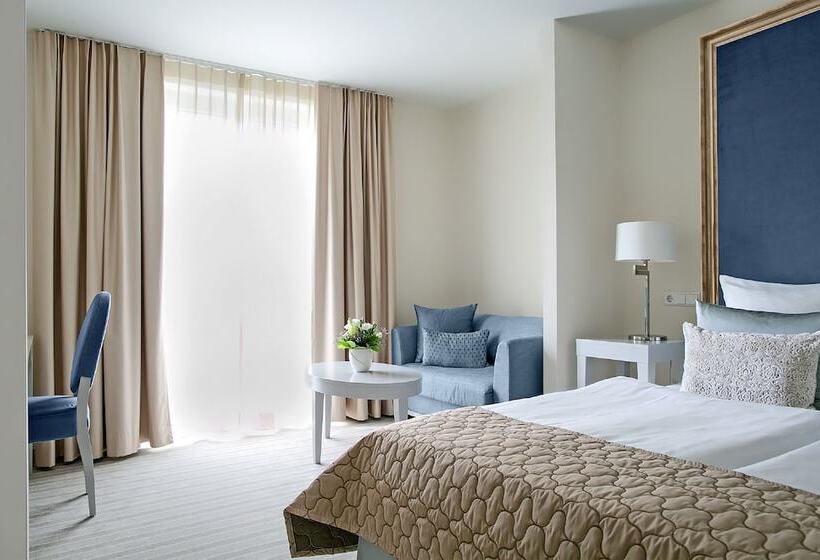 Номер Deluxe, Dorint Parkhotel Meißen