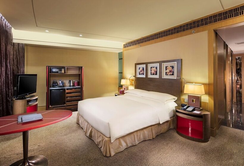 اتاق اجرایی با تخت بزرگ, Hilton Beijing