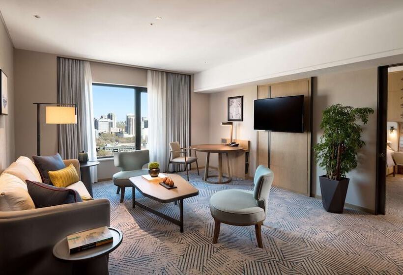 سوییت لوکس, Hilton Beijing