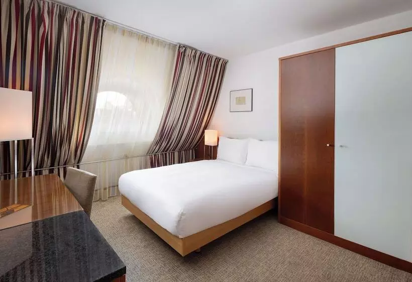 Standardzimmer, K+k Hotel Opera