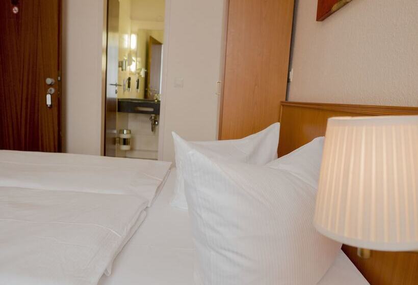 标准单人间, Lumen Am Hauptbahnhof