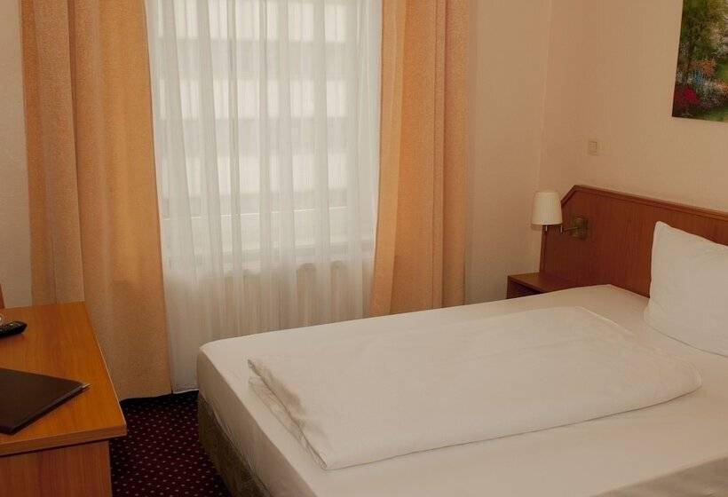 标准单人间, Lumen Am Hauptbahnhof