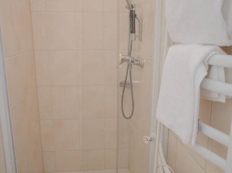 标准间, Lumen Am Hauptbahnhof