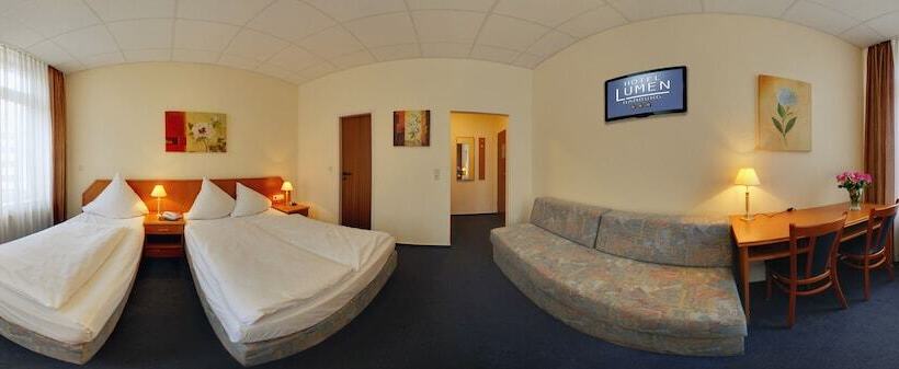 四人标准间, Lumen Am Hauptbahnhof