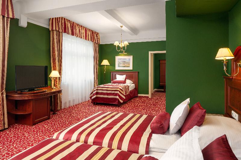 标准三人间, Lumen Am Hauptbahnhof