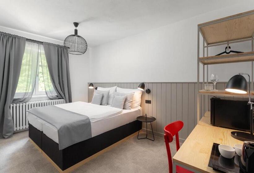 Номер Стандарт, Orlík