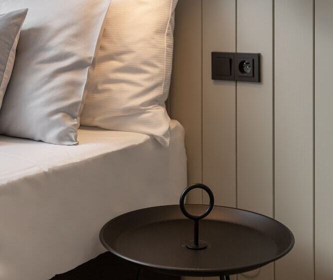 Номер Стандарт, Orlík