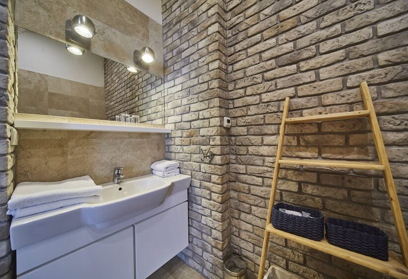 １ベッドルームのデラックスアパートメント, Pollera