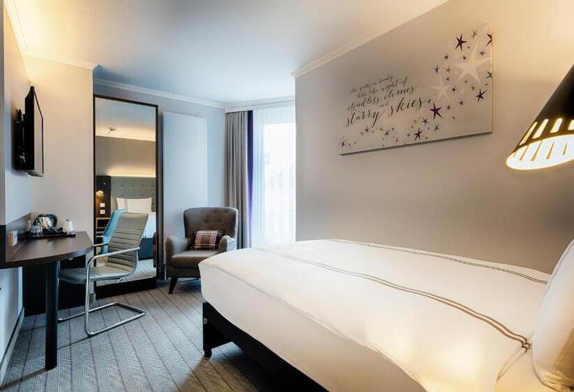 Quarto Estandar Individual, Premier Inn Stuttgart Bad Cannstatt