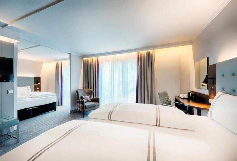Quarto Familiar, Premier Inn Stuttgart Bad Cannstatt