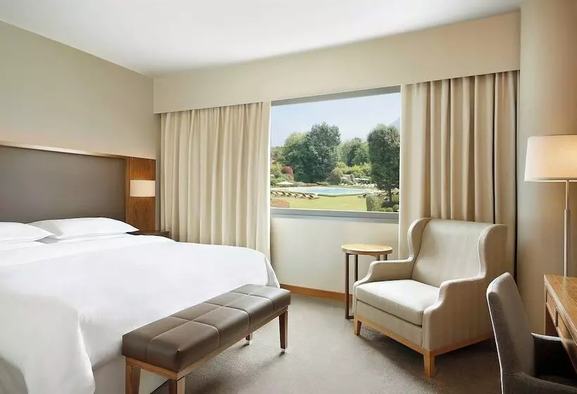 اتاق سوپریور, Sheraton Lake Como