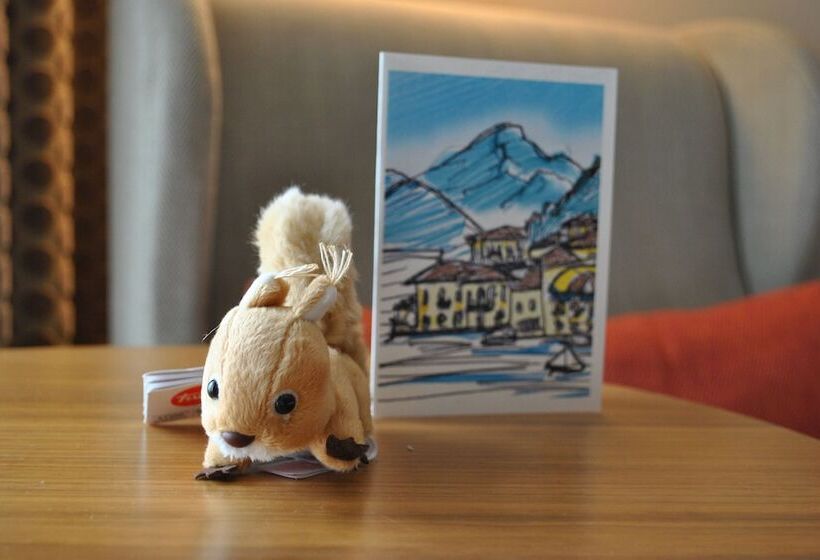 Chambre Supérieure, Sheraton Lake Como