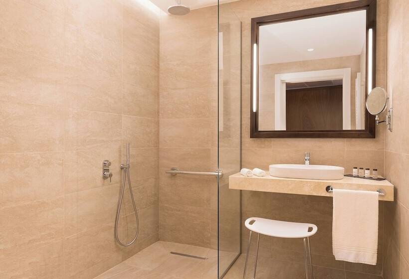 Chambre Supérieure, Sheraton Lake Como