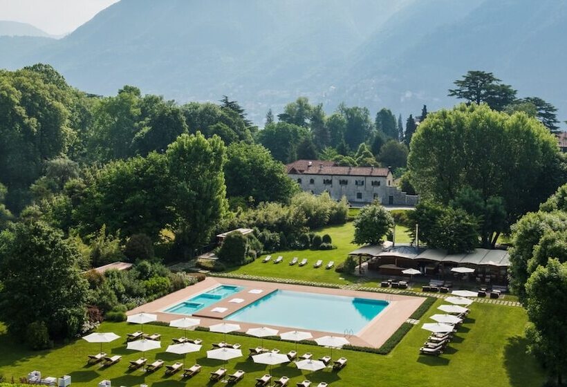 اتاق لوکس با چشم‌انداز استخر, Sheraton Lake Como