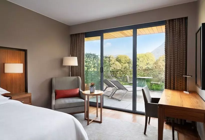 اتاق لوکس با تراس, Sheraton Lake Como