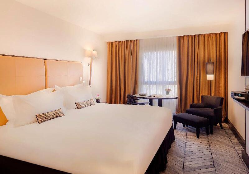 اتاق سوپریور با تخت بزرگ, Sofitel Lisbon Liberdade