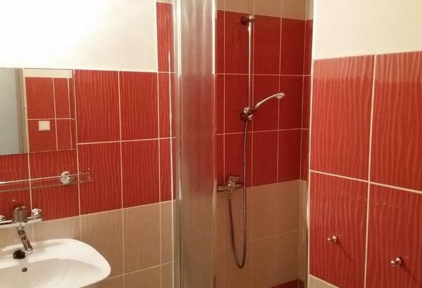 Номер Deluxe, Zimní Stadion Náchod