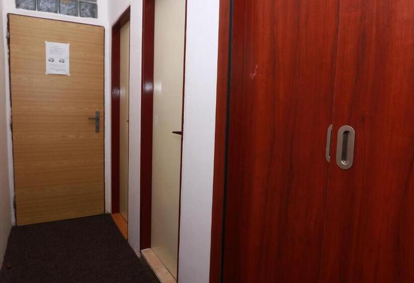 Номер Стандарт Индивидуальный, Zimní Stadion Náchod