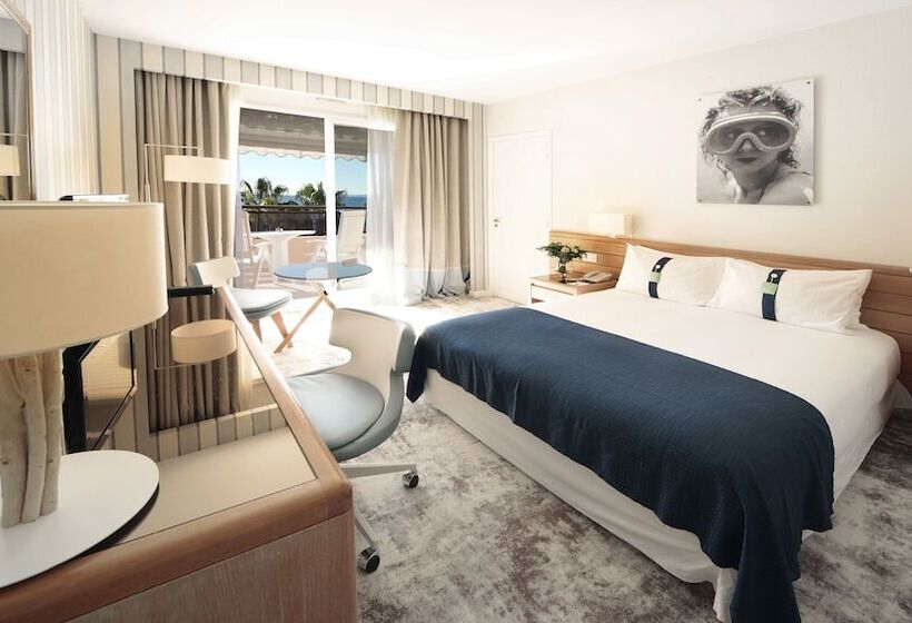オーシャンビュースイート, Holiday Inn Nice   Port St Laurent, An Ihg