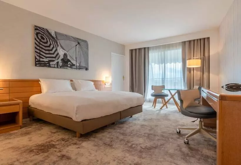 オーシャンビュースイート, Holiday Inn Nice   Port St Laurent, An Ihg