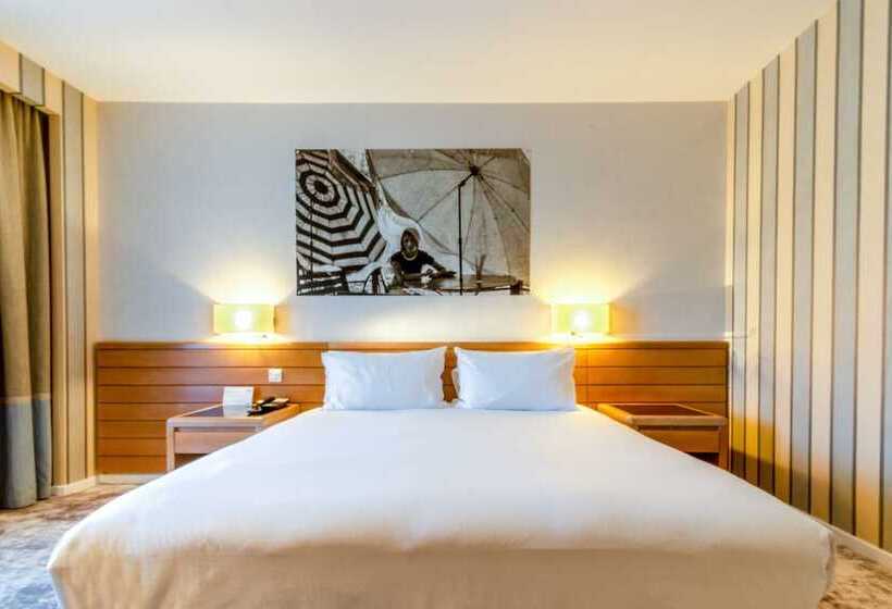 オーシャンビュースイート, Holiday Inn Nice   Port St Laurent, An Ihg