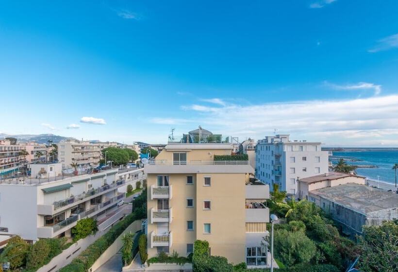 Номер Стандарт Двуспальная Кровать Адаптированный для Инвалидов, Holiday Inn Nice   Port St Laurent, An Ihg