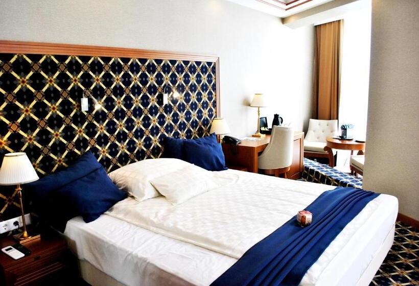 ジュニアスイート, Central