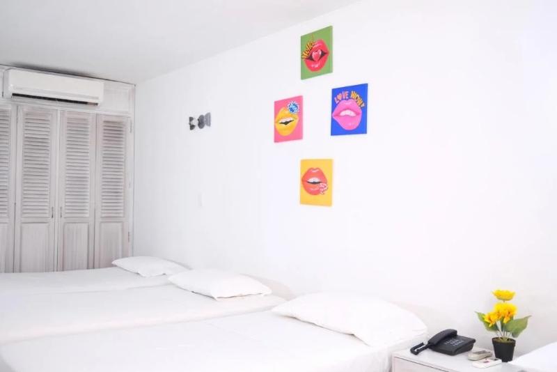 اتاق استاندارد سه نفره, La Riviera