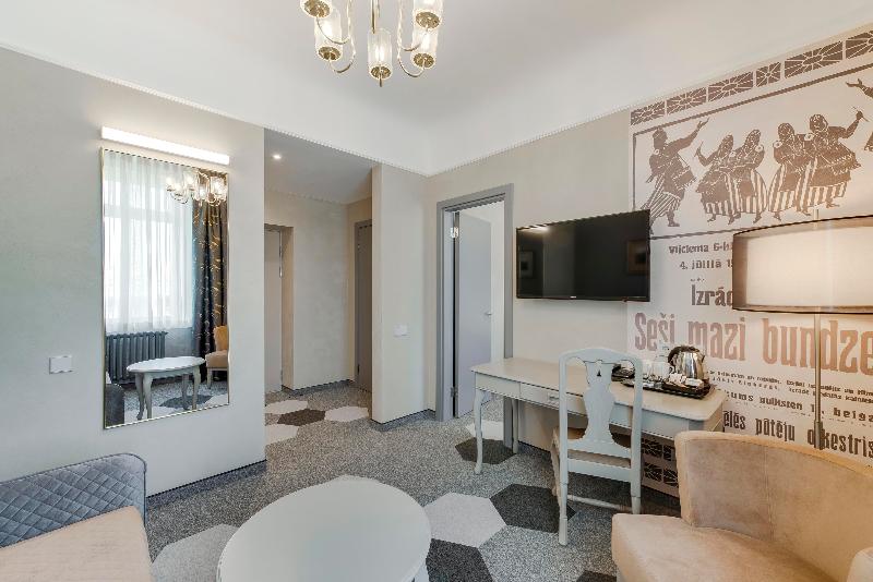 اتاق لوکس, Metropole Hotel By Semarah