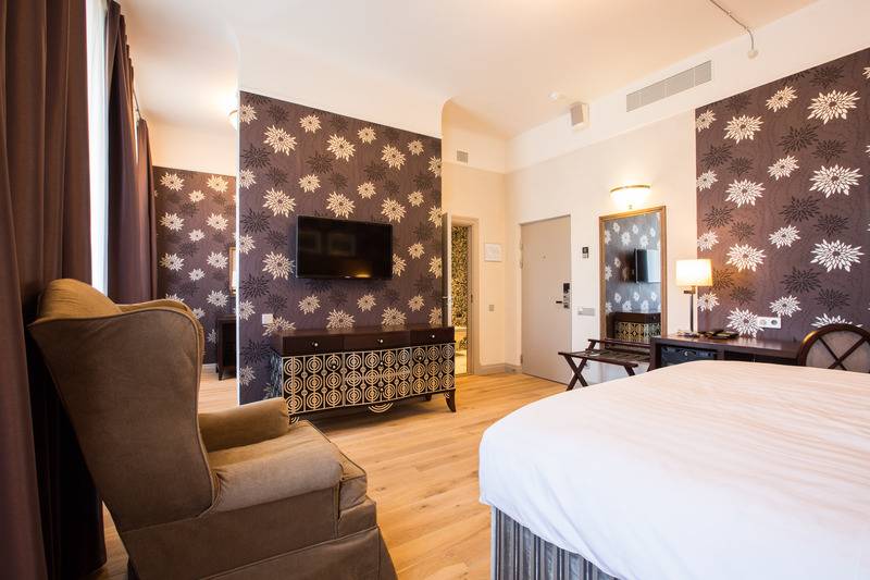 Quarto superior, Metropole Hotel By Semarah