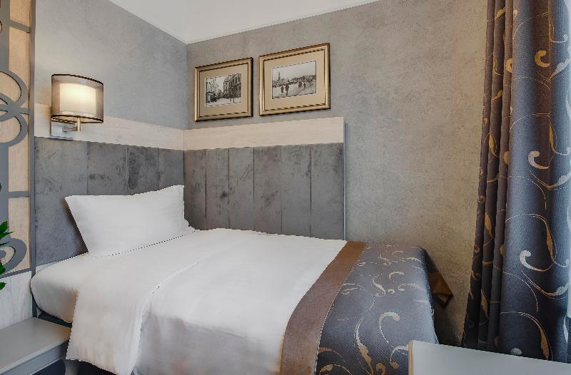 اتاق استاندارد یک نفره, Metropole Hotel By Semarah