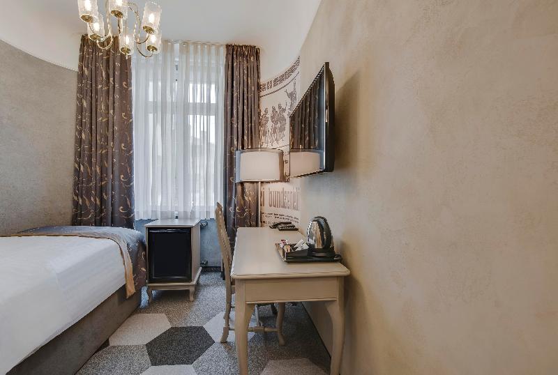 اتاق استاندارد یک نفره, Metropole Hotel By Semarah