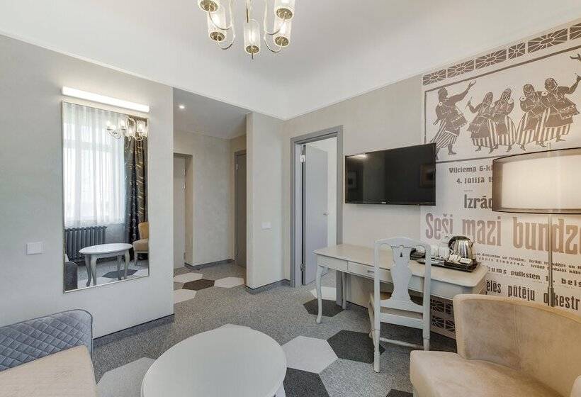 اتاق لوکس, Metropole Hotel By Semarah