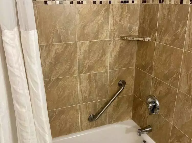 ２ダブルベッドのスタンダードルーム, Radisson Hotel Philadelphia Northeast