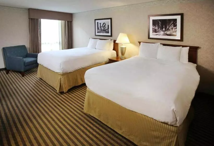 ２ダブルベッドのスタンダードルーム, Radisson Hotel Philadelphia Northeast