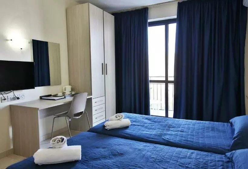 اتاق استاندارد با چشم‌انداز دریا, Relax Inn