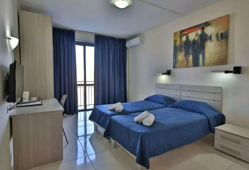 اتاق اکونومی, Relax Inn