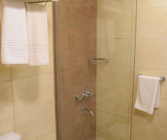 חדר סטנדרט לשלושה, Ritz Hotel Mendoza