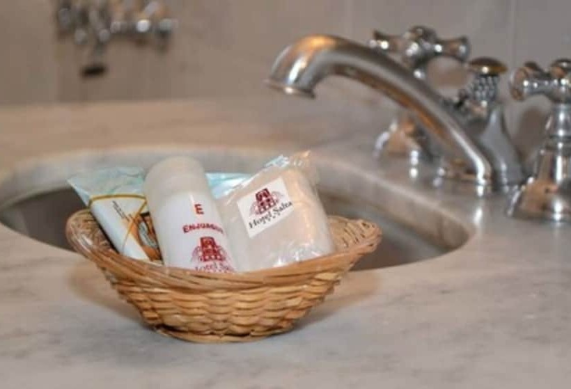 اتاق اجرایی, Salta