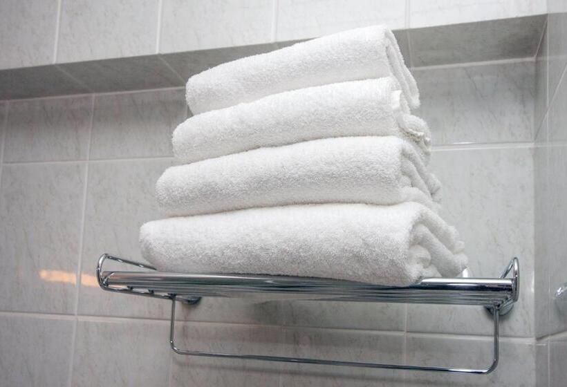 اتاق سوپریور, Tauras Center