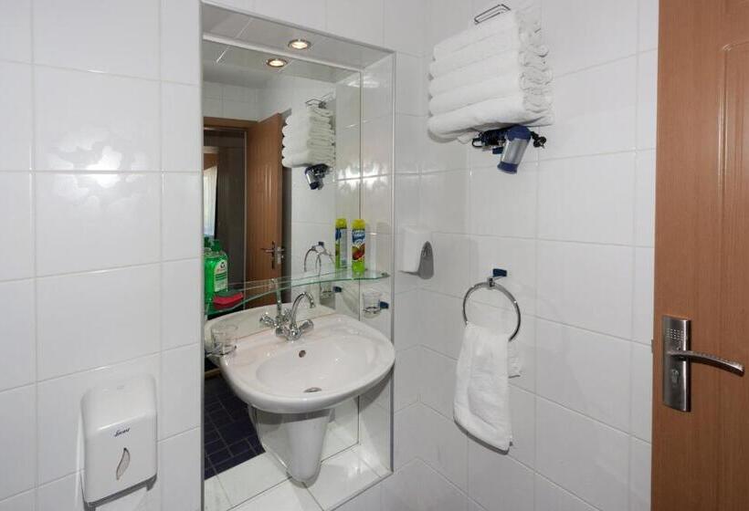 آپارتمان 1 خوابه, Tauras Center